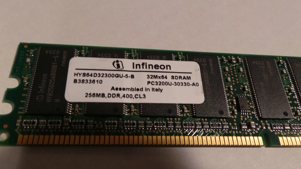 512MB 2x256MB Infineon DDR400 CL3 RAM HYS64D32300HU-5-B PC3200U-30330-A0 168 NEW - Image 2 of 2