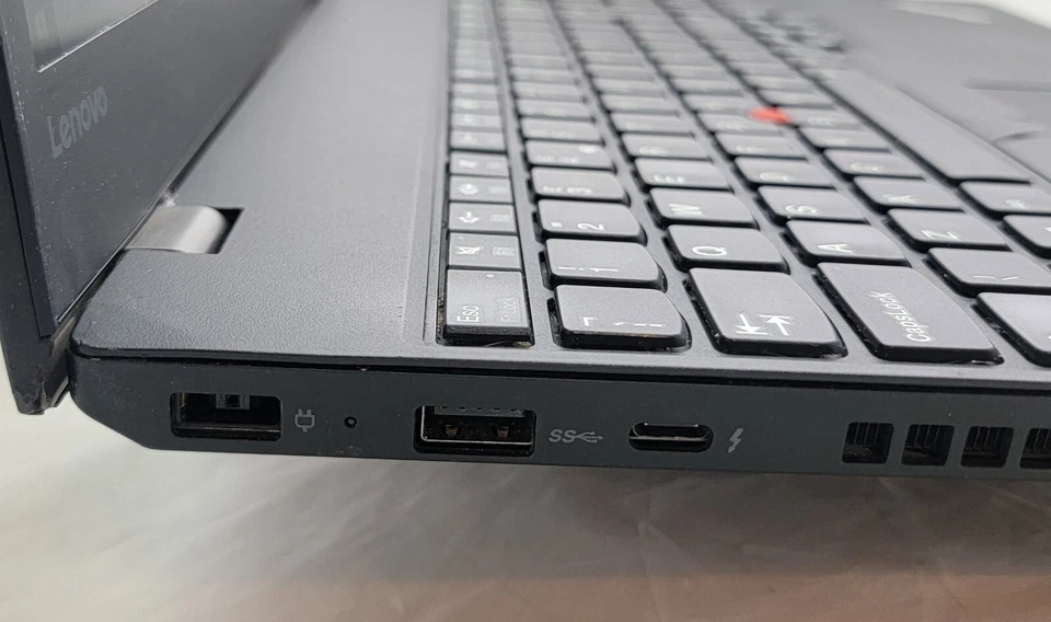 Lenovo P51s i7 7th Gen - 256GB SSD - 16GB RAM - FHD 15.6" Nvidia Quadro - Win 11 - Image 4 of 4