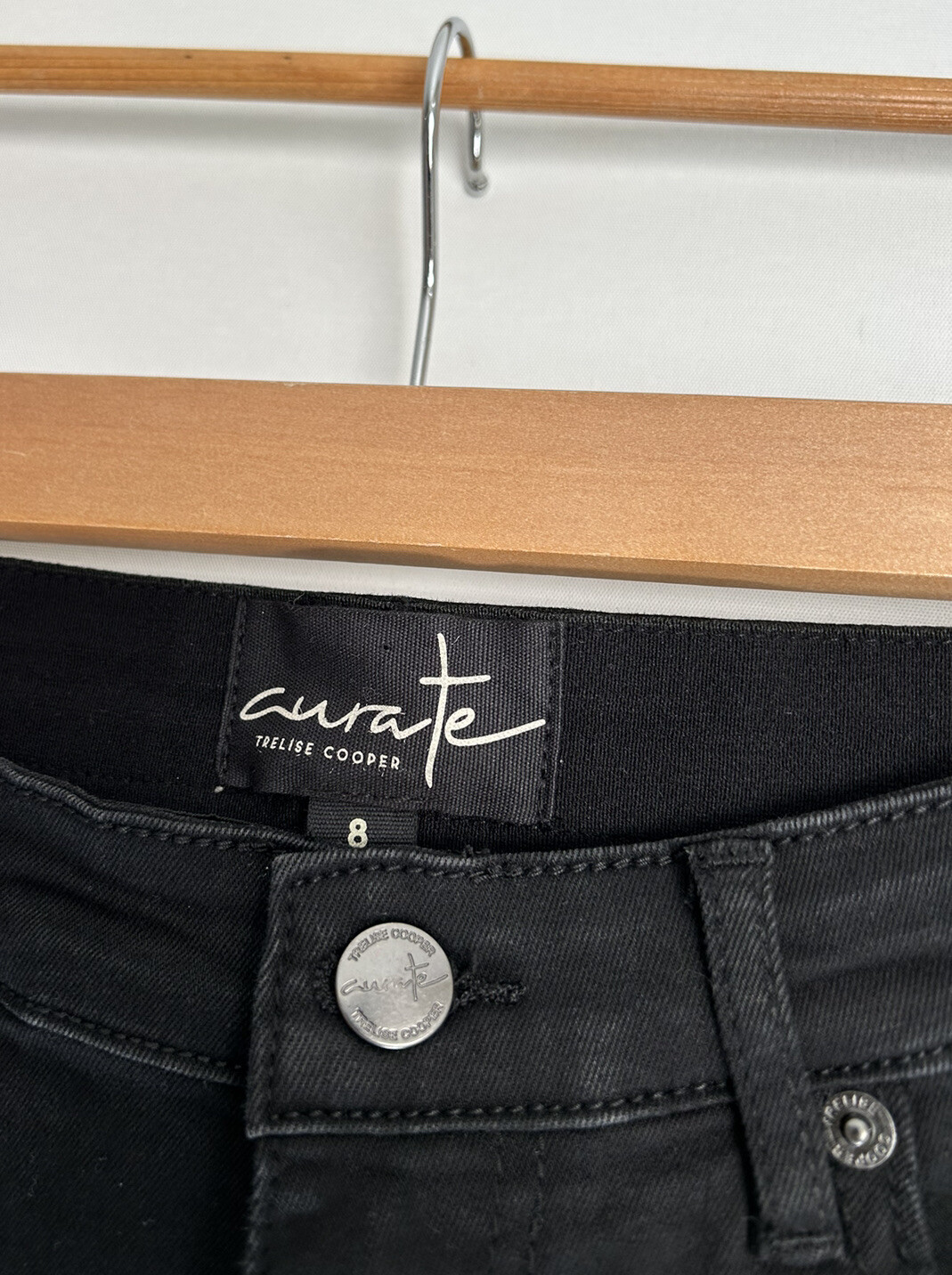 TRELISE COOPER CURATE Black Rose Embroidery Jeans Siz… Gem