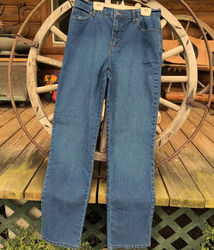 Womens 8 Gloria Vanderbilt Jeans - 29" x 30" - High Rise - Stretch