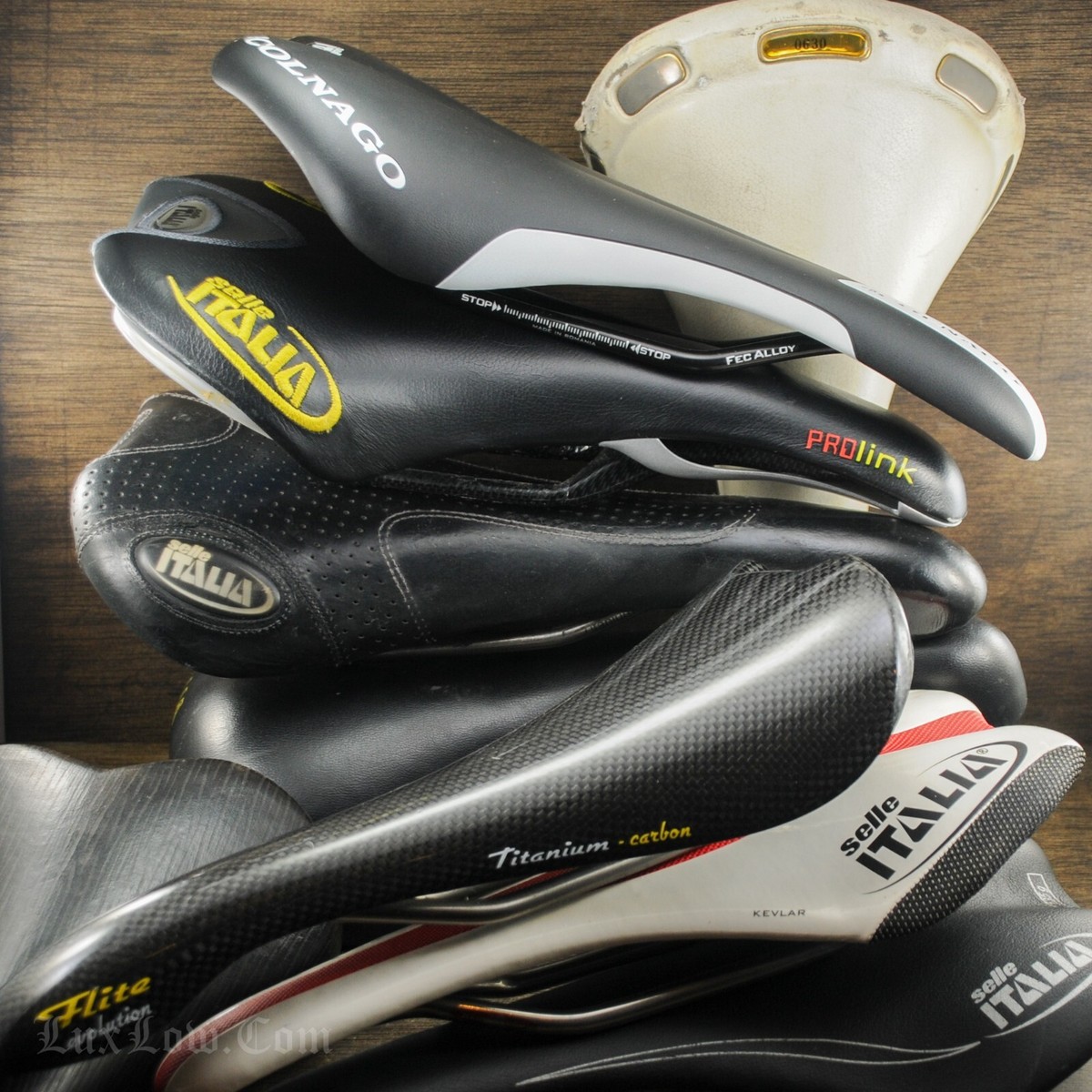 ビンテージサドルSelle ITALIA CRITERIUM DE ROSA仕様 レア！ビンテージ サドル Selle ITALIA CRITERIUM DE ROSA仕様