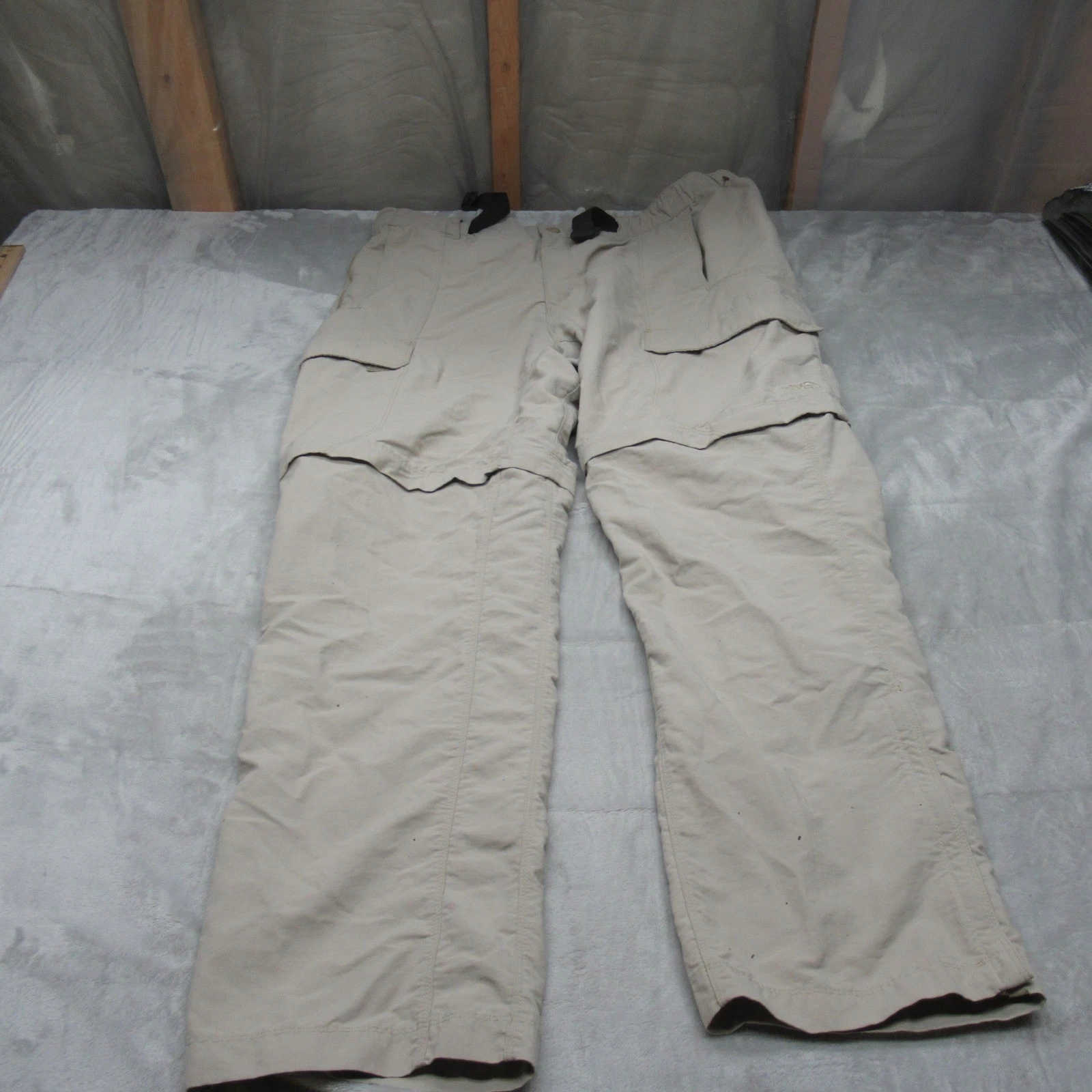 North Face Pants Men XL White Cargo Convertible Belted Rain Wind Pack Hike 37x30