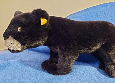 Steiff 065057 Schwarzer Panther stehend , Taky?