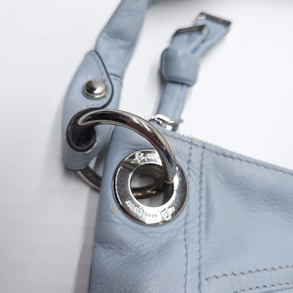 Bolso de hombro B. Makowsky de cuero azul Hobo Foto 3 de 4