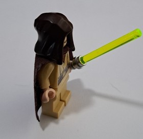 LEGO Star Wars Qui-Gon Jinn 7665 Light Flesh Jedi Knight Minifigure!