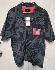 NWT  JORDAN [DM3108-010] Authentic Large PARIS/CAMO/GEO   SHIRT   Zip Up 