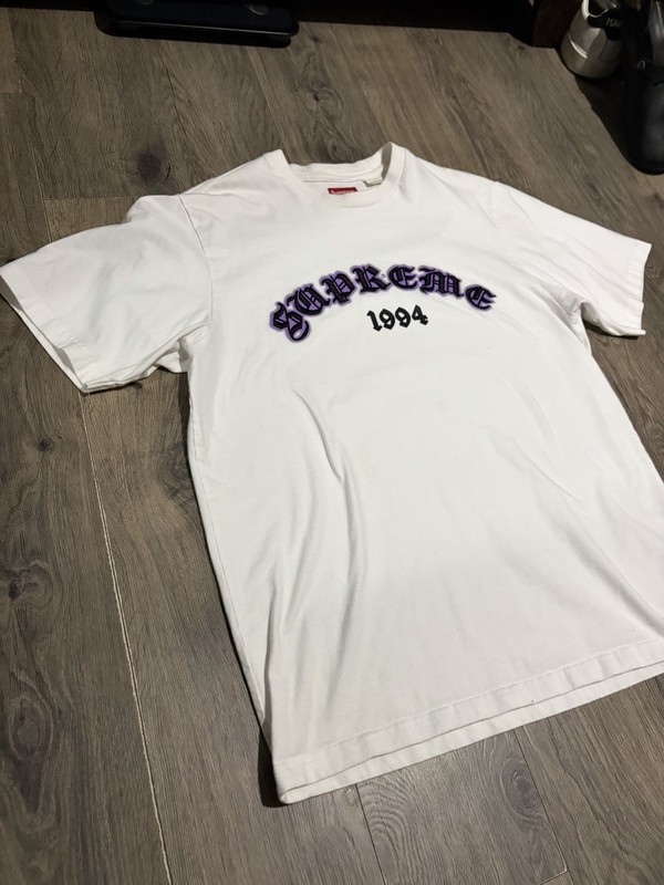 Supreme Old English Top Black Size  medium T-shirt