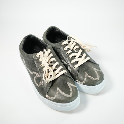 Agave Sky Women's Skye Green Leather Casual Shoe Size 7 NWOB
