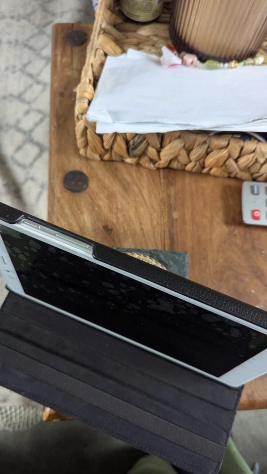 Samsung Galaxy Tab A 8.0 2019 SM-T295 WiFi+4G.. Black Android Tablet - Image 3 of 4