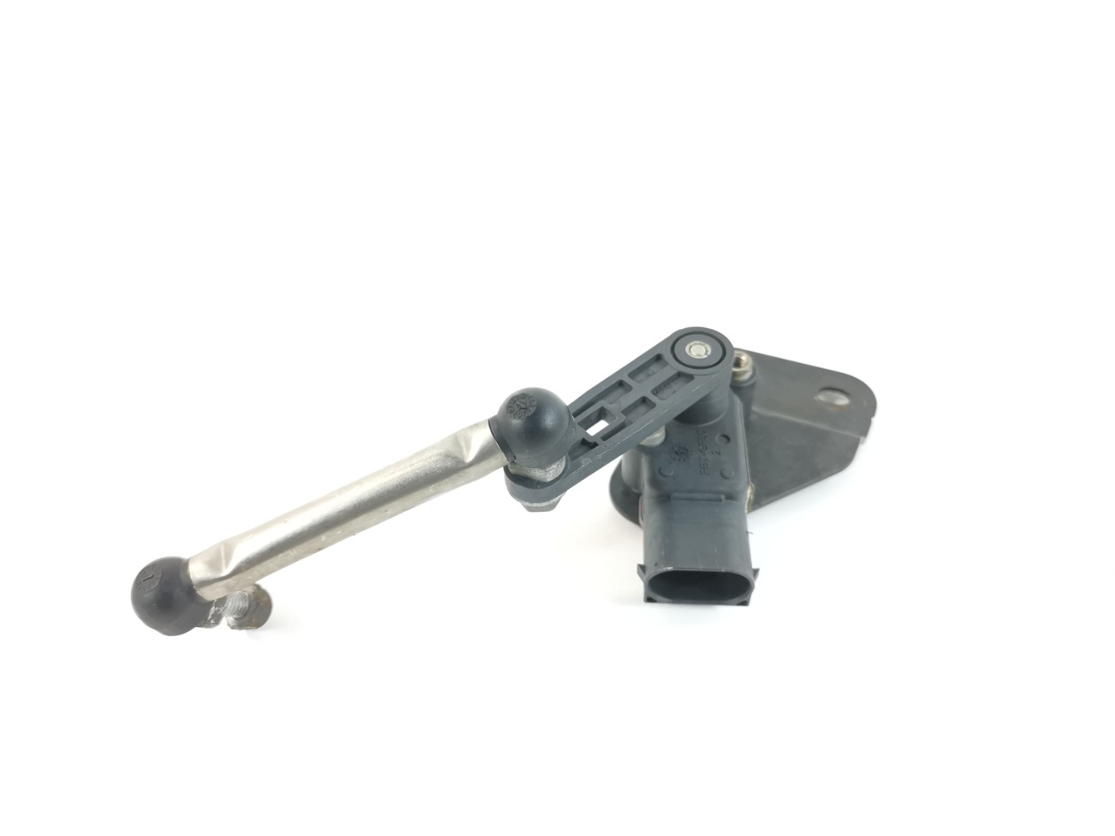 Maserati Levante 2018 Front Left Ride height sensor P/N 670037526