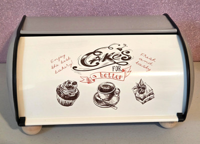 Vintage Retro Modern Metal Bread Box ''Cakes'' Kitchen Countertop Storage