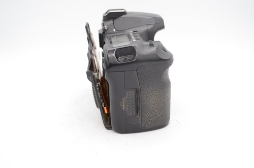 Canon EOS 40D 10.1MP SLR Camera (Body Only) For Parts (no power) - Afbeelding 4 van 7