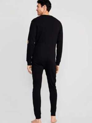 New men's Old Navy Halloween Dia de los Muertos skeleton union