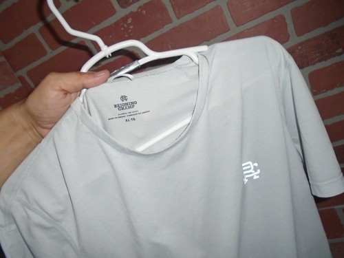 REIGNING CHAMP MENS ATHLETIC TSHIRT SIZE XLARGE - Picture 3 of 3