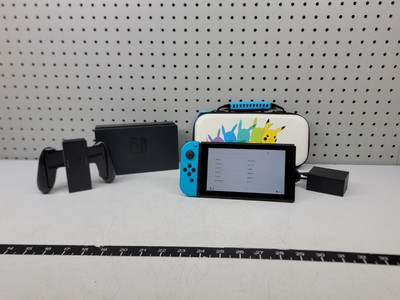 Nintendo Switch Handheld Gaming Console HAC-001 **READ**