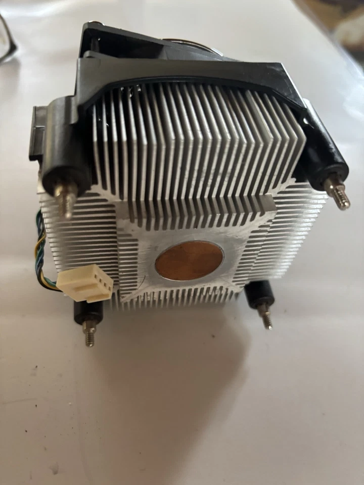 FUJITSU ESPRIMO P2540 DESKTOP HEATSINK AND FAN V26898-B952-V1 - Image 2 of 3