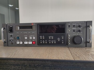 SONY DAT-Recorder/Timecode PCM 7040,gebraucht,voll funktionstüchtig.HourTime 266