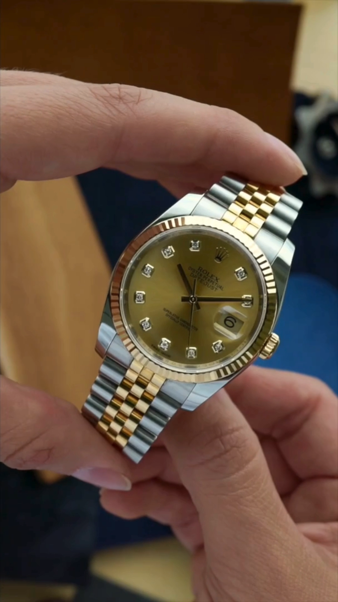 Rolex Datejust 36mm 116233 Champagne Diamond Dial Two-Tone Jubilee
