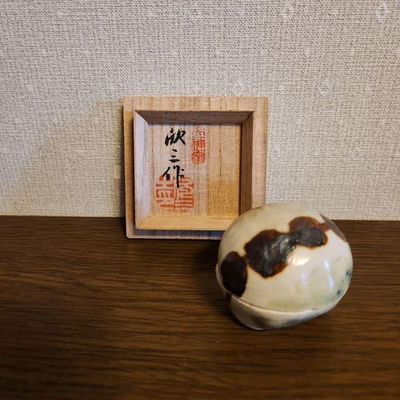 #ad Japanese Oribe Ware Kogo Incense Container Tenjin Kiln by Kinzo Okamoto w Box $314.00