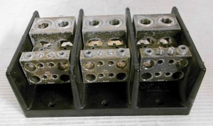 Buss 16528-3 Distribution Block 3P 600V 840A