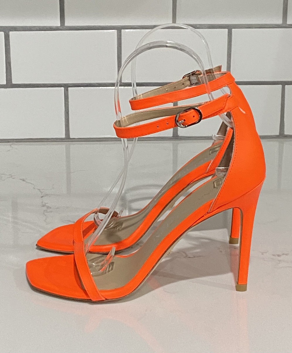 STUART WEITZMAN ネオンハイヒール イエロー NUDISTCURVE 100 SANDAL in NEON YELLOW for Women | Stuart