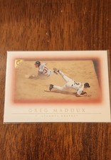 1999 Topps Gallery - Greg Maddux #9