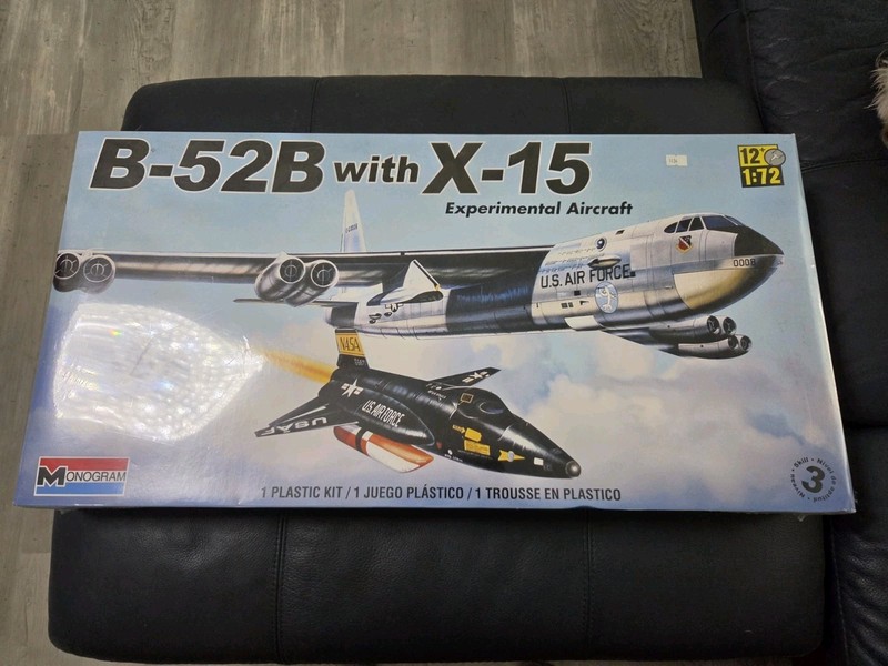 MONOGRAM 1:72 Scale BOEING B-52 WITH X-15 ...SEALED PARTS + REPRODUCTION DECALS