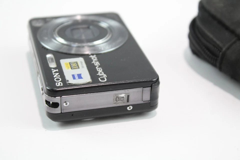 Sony Cybershot DSC-W125 Digital Compact Camera Working w/ Carl Zeiss 3x Lens - Image 4 of 4