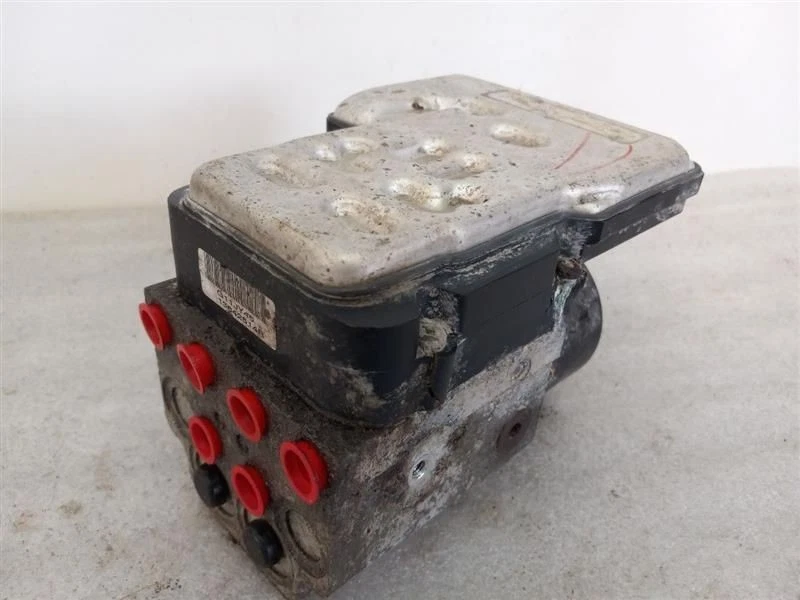 Módulo de control de bomba ABS GMC Yukon 2004-2006 OEM Foto 2 de 4