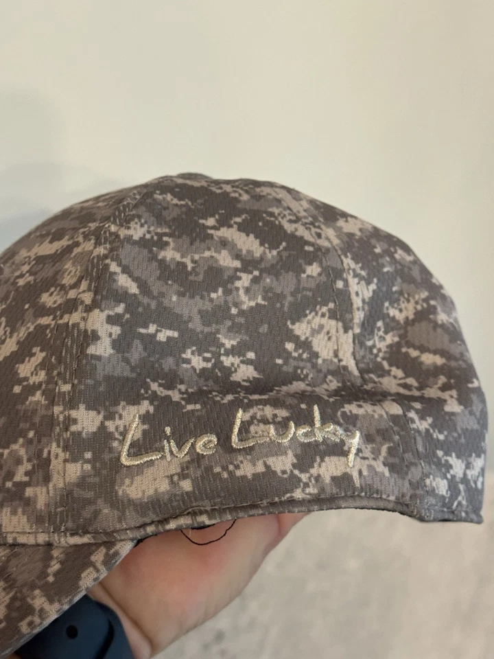 Black Clover LIVE LUCKY Top Golf Camo Strapback Hat Cap - Изображение 3 из 4