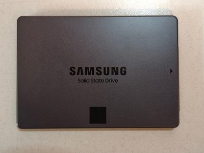 [Smart Daten] Samsung SSD 870 QVO 1TB 2.5'' / SATA 6Gb/s Festplatte SSD TBW: 98%