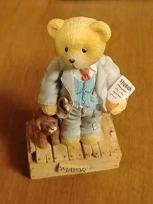 Cherished Teddies.VMayor Wilson T. Beary