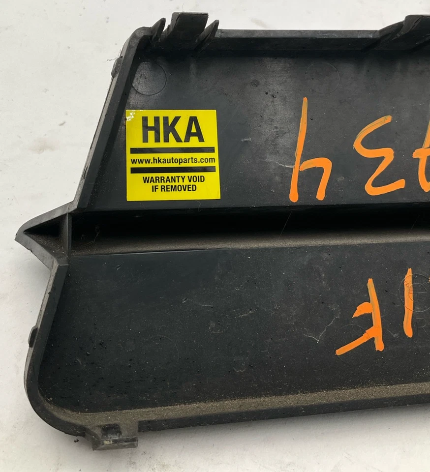 Faro antiniebla BMW 530i 2004-2007 con moldura lado derecho del pasajero OEM Foto 3 de 4