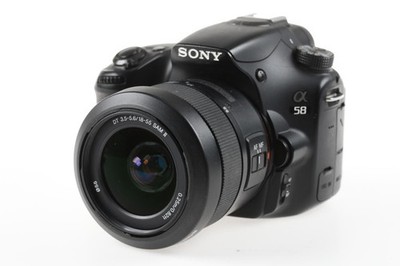 SONY Alpha 58 mit 18-55mm f/3,5-5,6 SAM II - SNr: 4721364