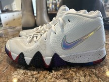 Nike Boys Kyrie 4 AA2897-104 White Gray Basketball Shoes Sneakers Size 5Y