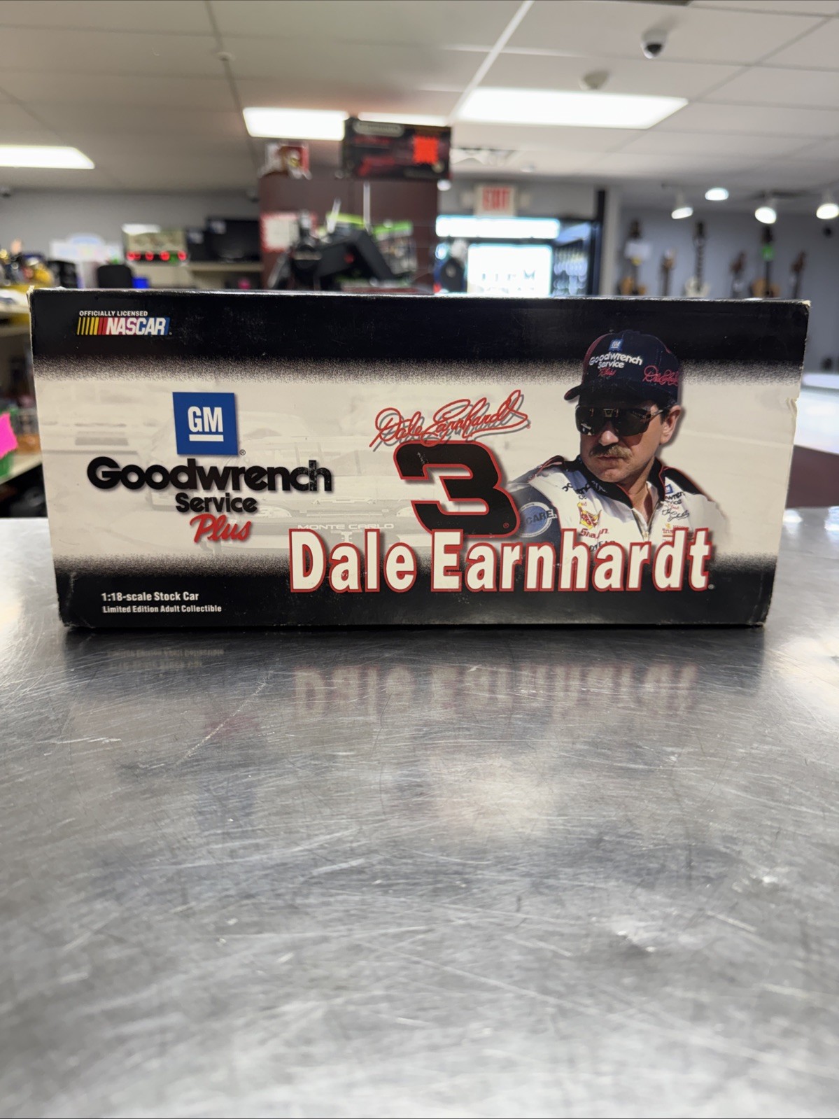 1999 Dale Earnhardt Goodwrench Service Plus Sign Monte Carlo NASCAR Action 1/18