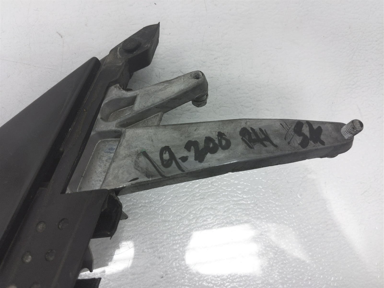 1991-2005 Acura Nsx Front Passenger Right Sash Holder 72240-Sl0-003