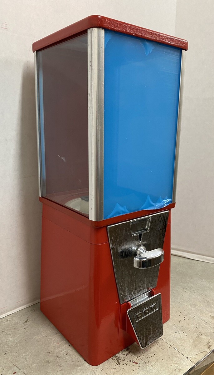 COMPLETELY REFURBISHED! Oak Vista Gumball Machine With Lock & Key
