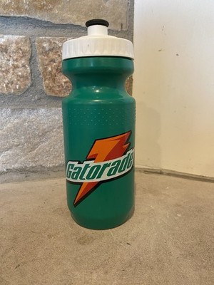 Vintage 90s Plastic Gatorade Bottle Green Orange Logo CLEAN CONDITION! 