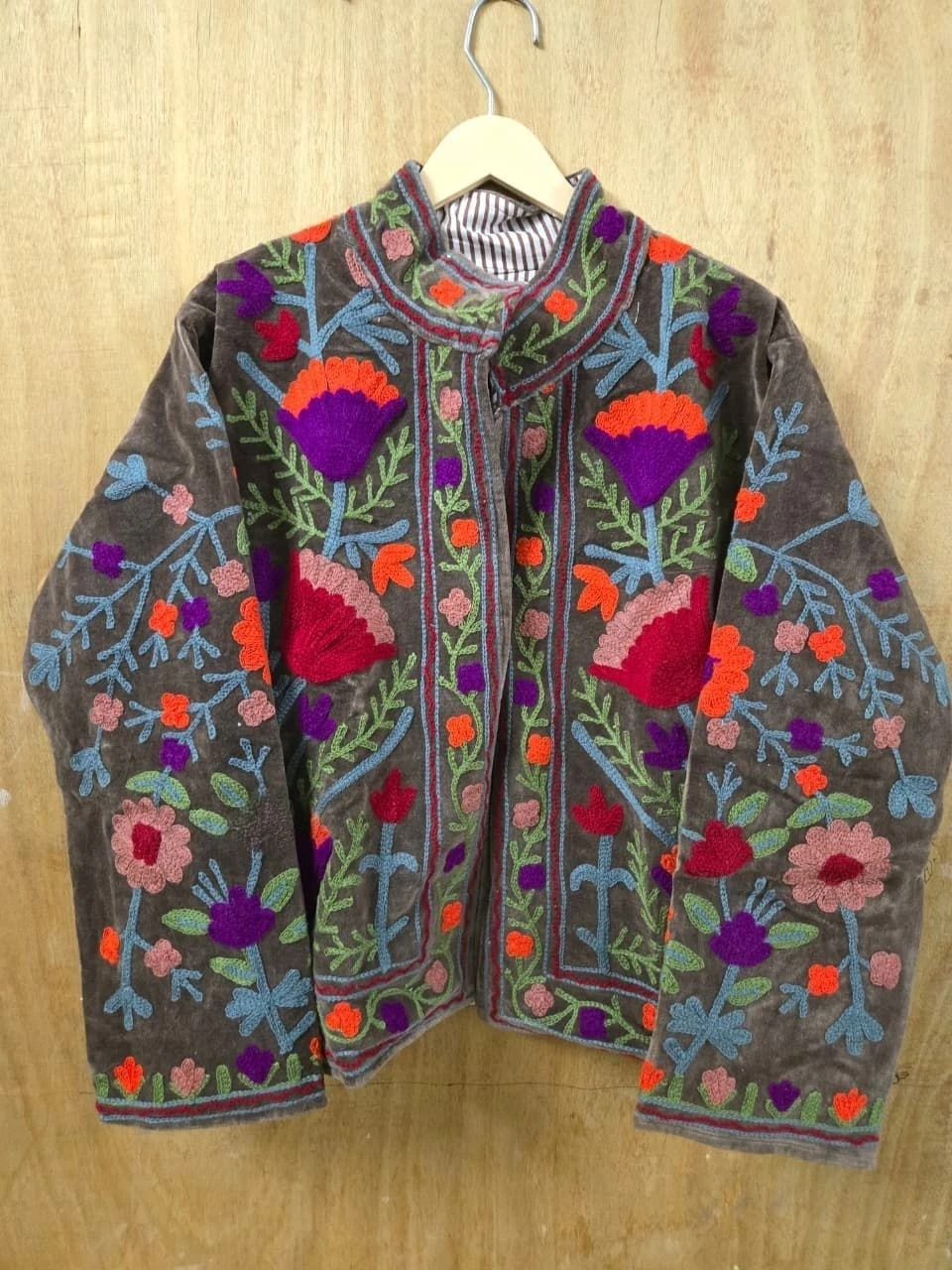 Hand Embroidered Grey Velvet Jacket Multicolor Floral Ethnic Women’s Jacket
Opens in a new window or