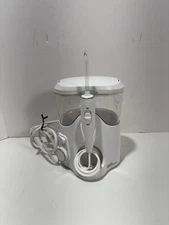 WaterPik Traveler Water Flosser WP-150W with Tips See Pictures Read*