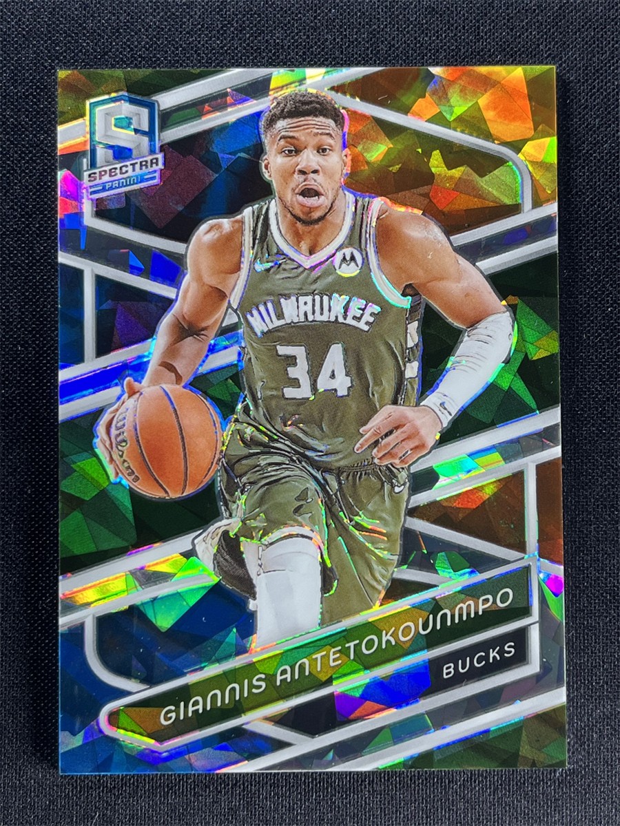 2023-24 Panini Spectra Giannis Antetokounmpo #125 Astral Prizm Bucks /49