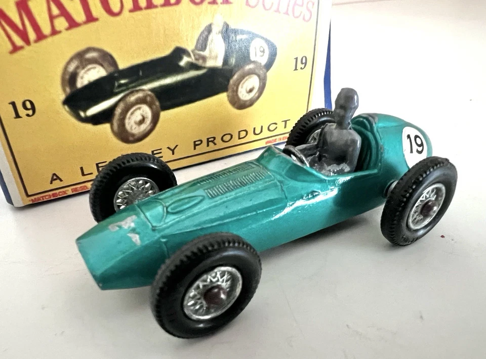 MATCHBOX MOKO LESNEY ASTON MARTIN RACE CAR - No. 19 A - GOOD MODEL W/BOX HTF - Image 3 of 4