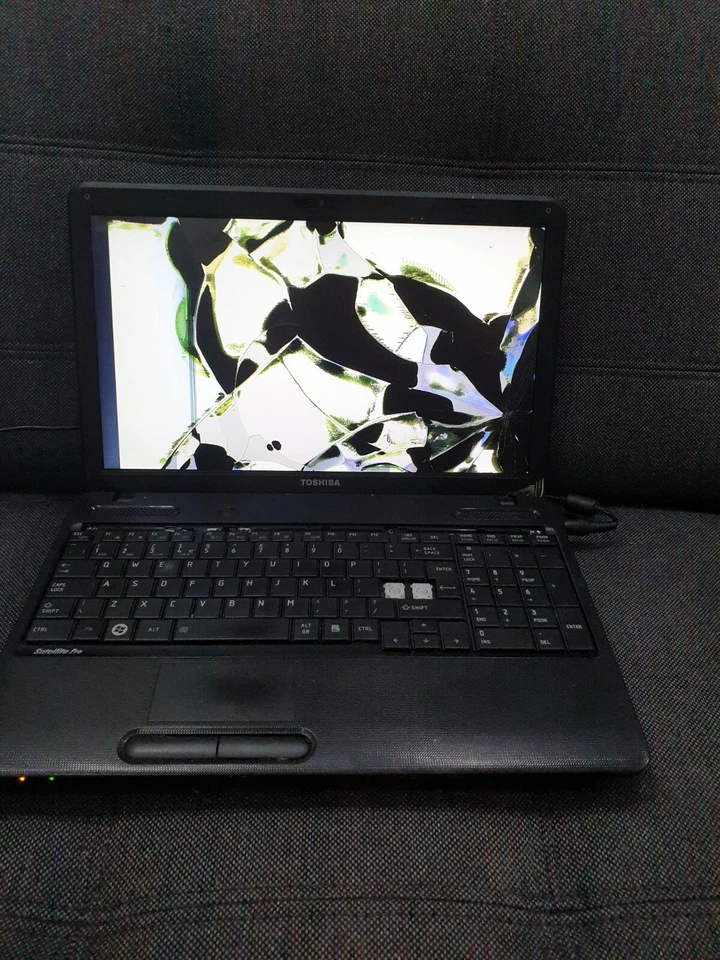 G889 TOSHIBA C650 DUAL CORE LAPTOP 15.6" LED 2GHZ 2GB 80GB WINDOWS 10 - Image 2 of 4