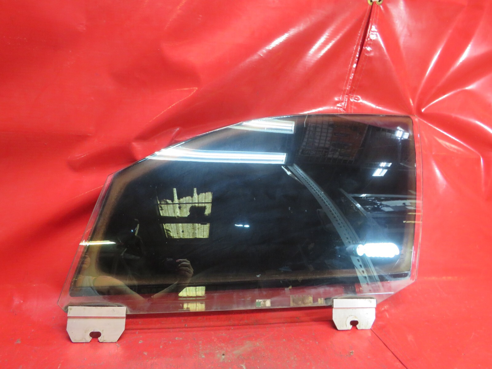 2006 BENTLEY FLYING SPUR FRONT LEFT DOOR WINDOW GLASS
