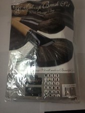 24-Piece Professional Makeup Brush Set - New
