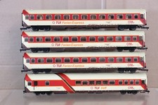 ROCO RAKE of 4 DB TUI FERIEN EXPRESS HOLIDAY COACH on