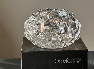 ORREFORS HALLON HIMBEERE KRISTALL GLAS TEELICHTHALTER Ann Nilsson 10,5 x 7 cm