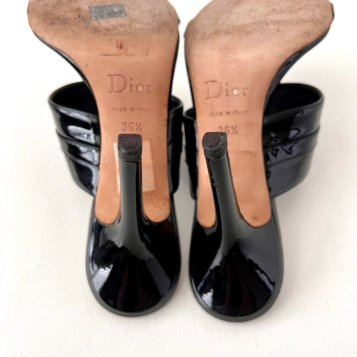 CHRISTIAN DIOR | Black Patent Leather CD Silver Metal Logo Mule