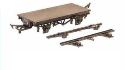 BR/LMS 10ft Vacuum Braked OO wagon underframe kit Parkside PA16